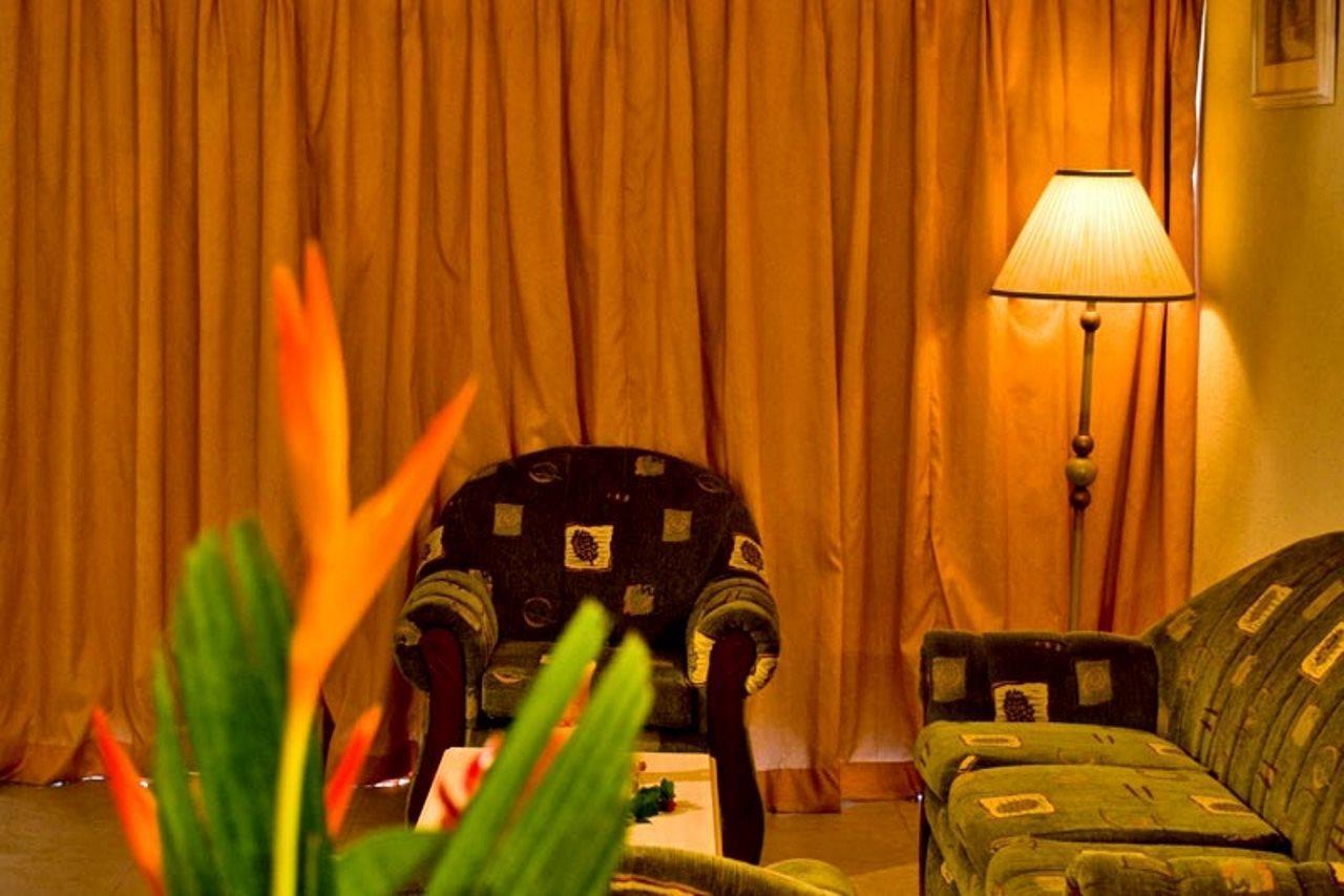 Golden Sands Hotel Christ Church Kültér fotó
