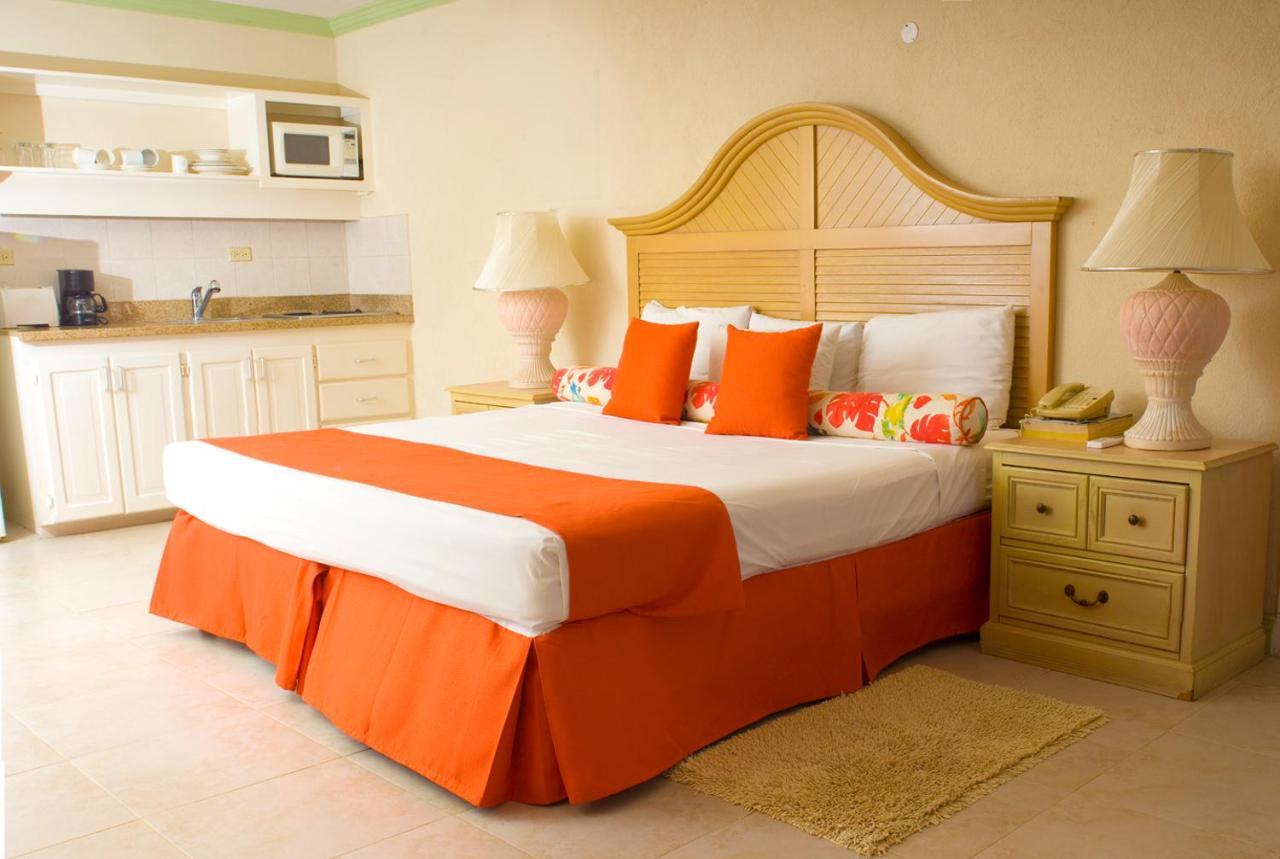 Golden Sands Hotel Christ Church Kültér fotó